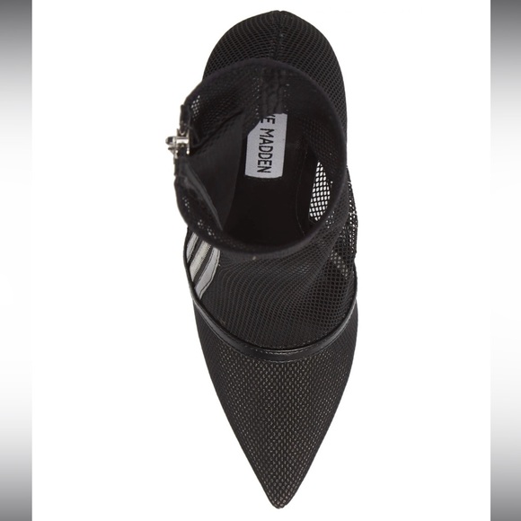 ⭐️STEVE MADDEN⭐️ SOLD OUT EVERYWHERE “MIXER”BLACK ANKLE BOOTES SIZE: 7.5 - Picture 5 of 16